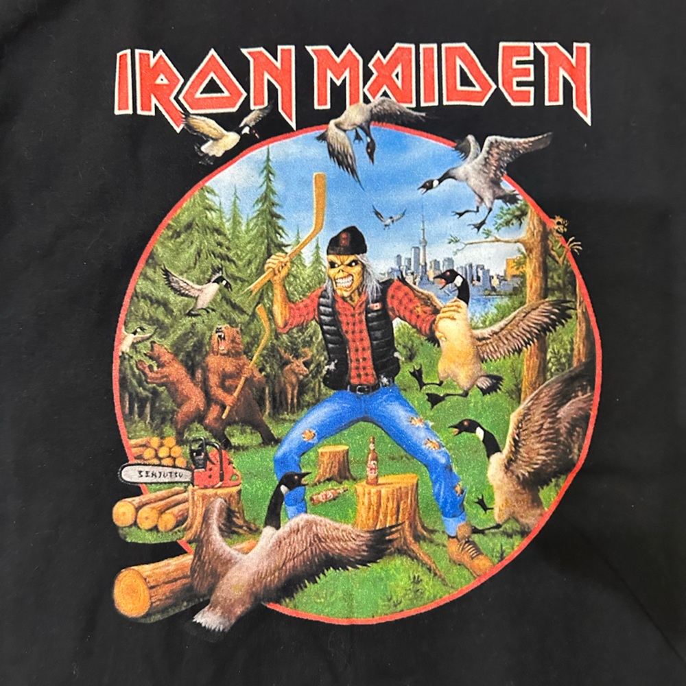 Legacy of the Beast World Tour Iron Maiden 2022 Black T-Shirt Canada Gildan New - Picture 3 of 12